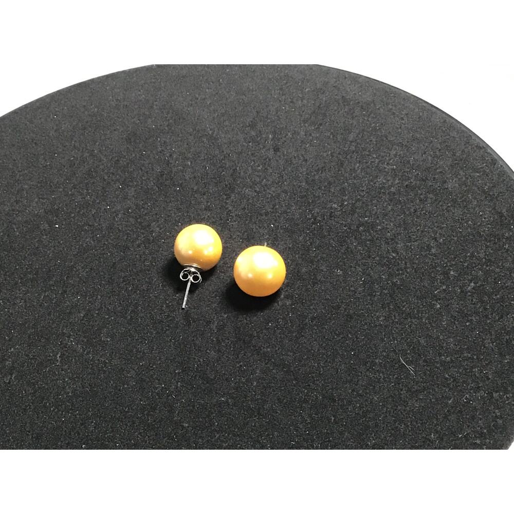 Golden Color Shell Pearl Stretch Bracelet & Stud Earrings Rhodium Over Sterling - Picture 3 of 3